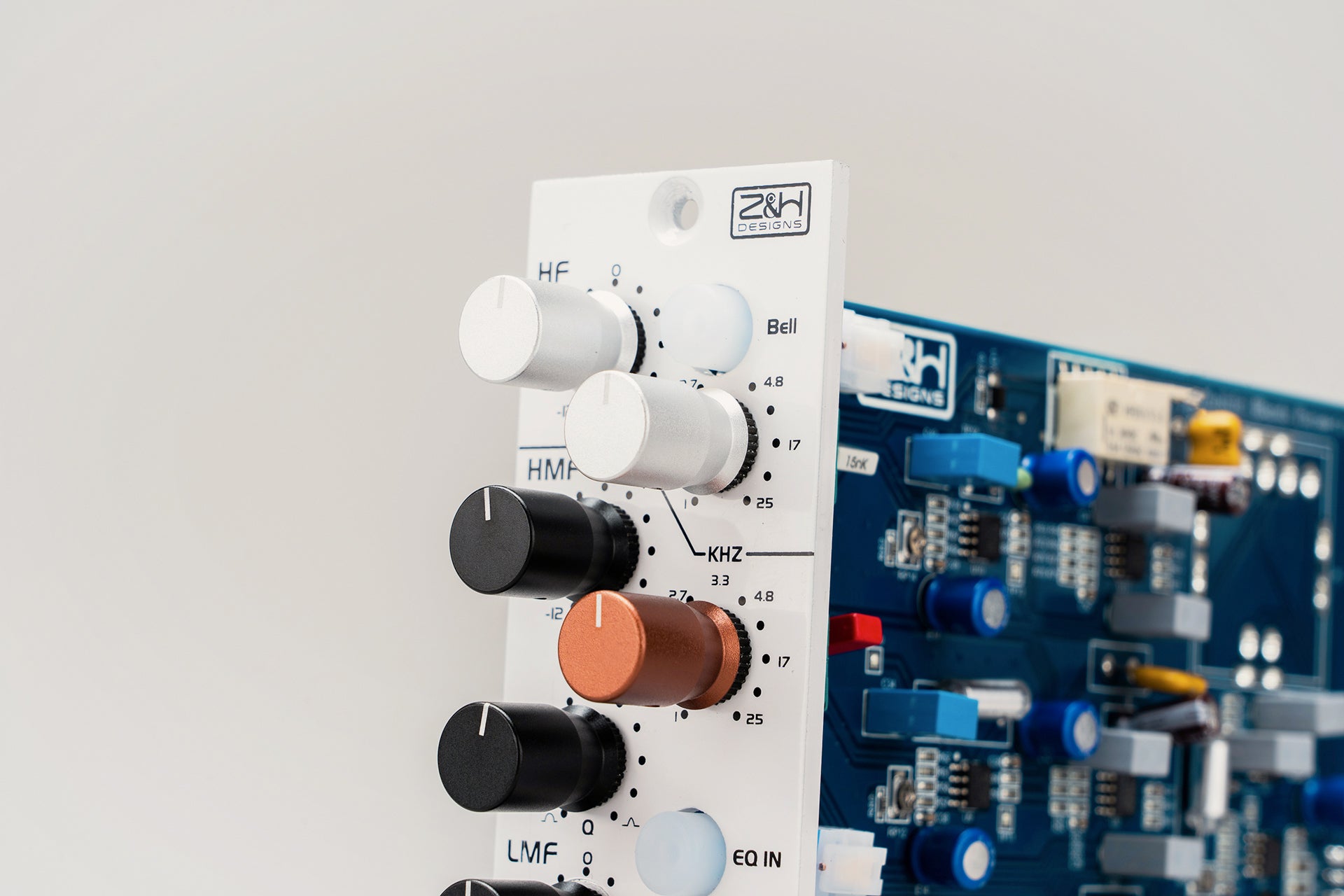 V250 パラメトリック EQ