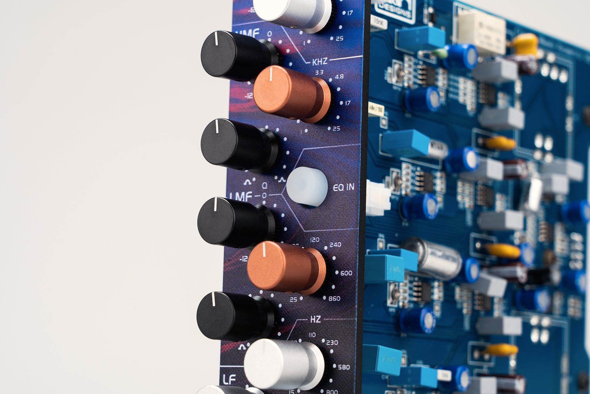 V250 パラメトリック EQ