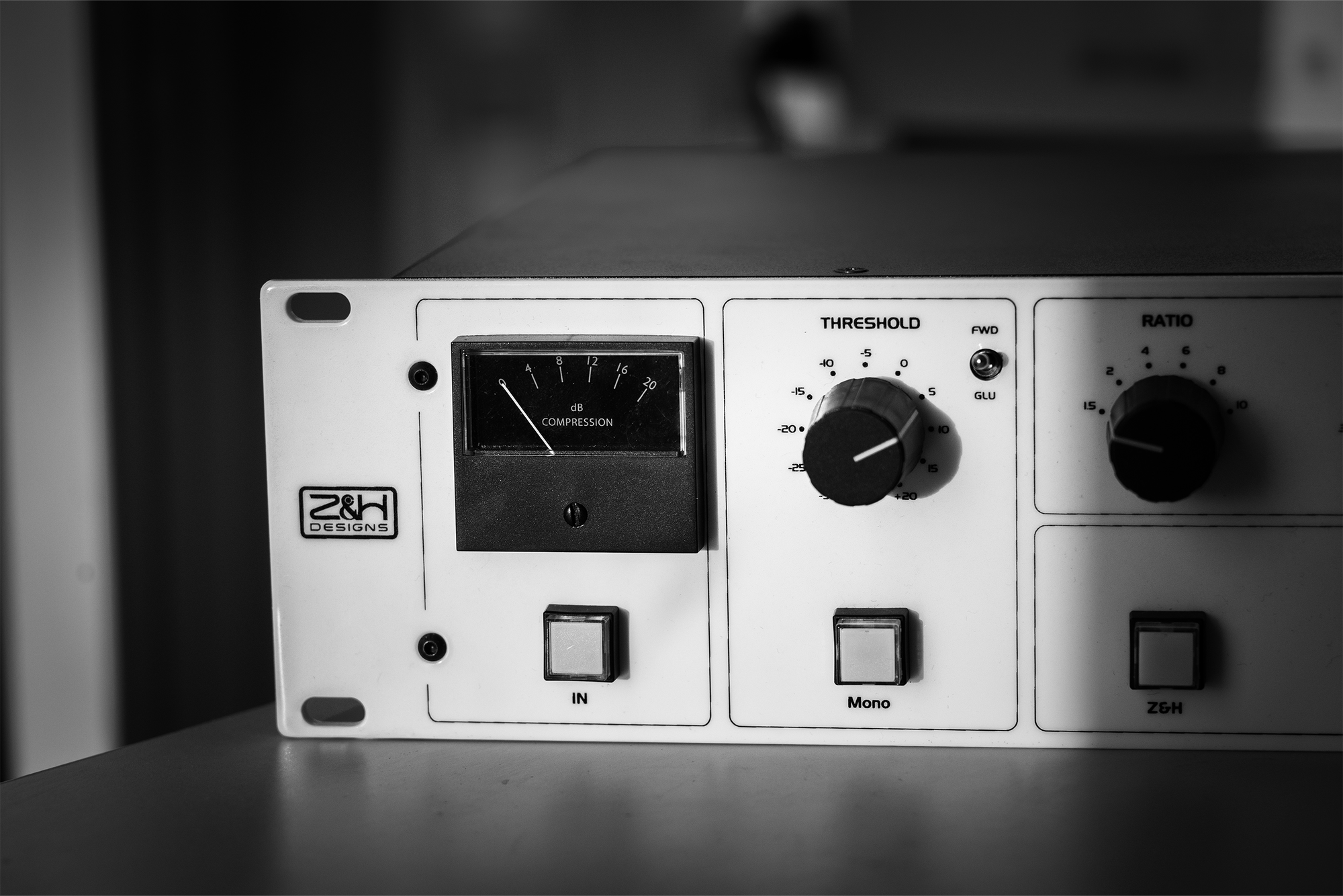 Feedforward vs. Feedback Compression: How Sidechain Topology Shapes Your Sound