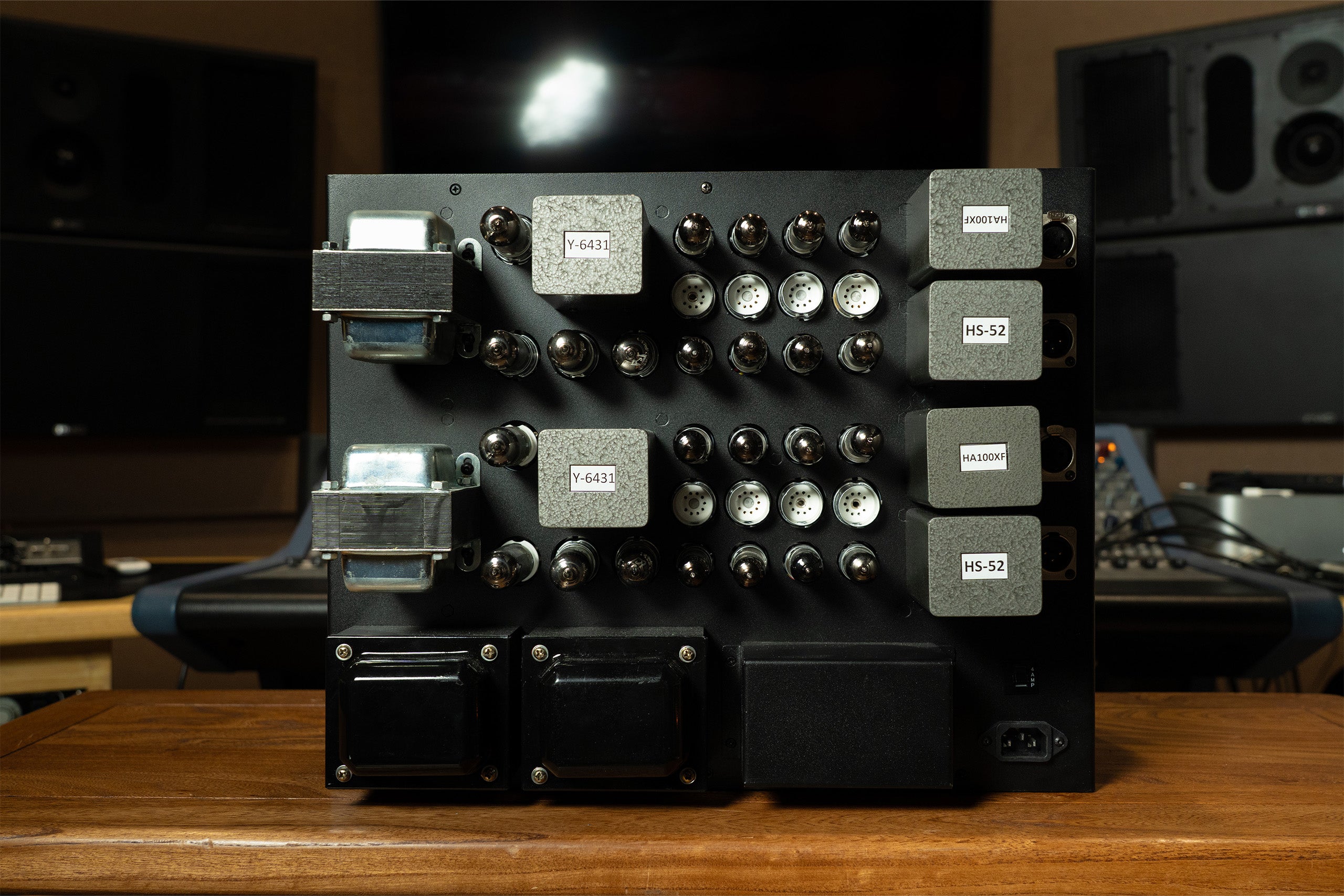 Model 670 Vari-Mu Compressor – Z&H Designs